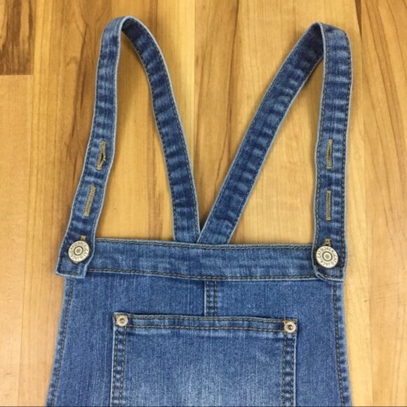Cat & Jack girls denim overalls with adjustable straps size medium - Picture 3 of 8